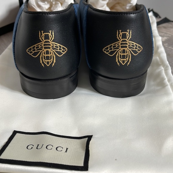 NWT GUCCI MENS SUEDE LOAFERS. - Picture 3 of 7